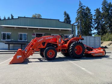 Kubota L3902 Brushhog Tractor Kubota L3902 Brushhog Tractor